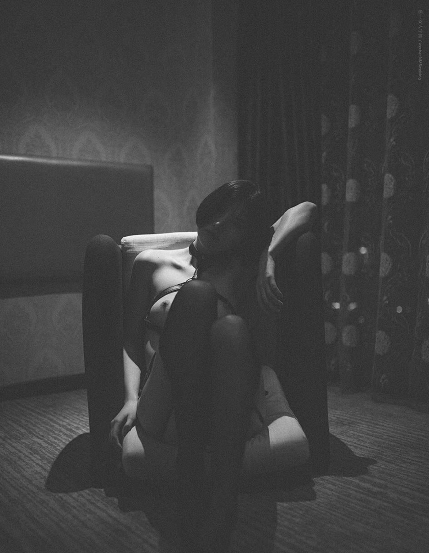 名模阿朱大尺度私拍套读 - 人体摄影